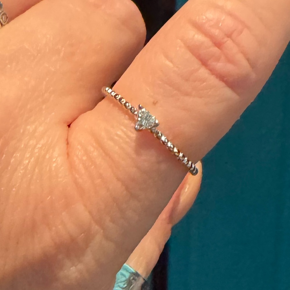 0.1 ct Moissanite ring disco 🪩 time - Picture 9 of 9